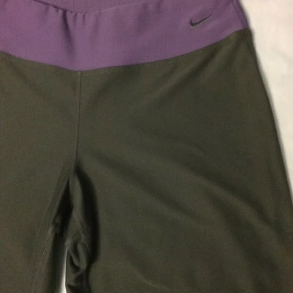 Nike Cropped Capri Pants Medium Women’s Dry Fit